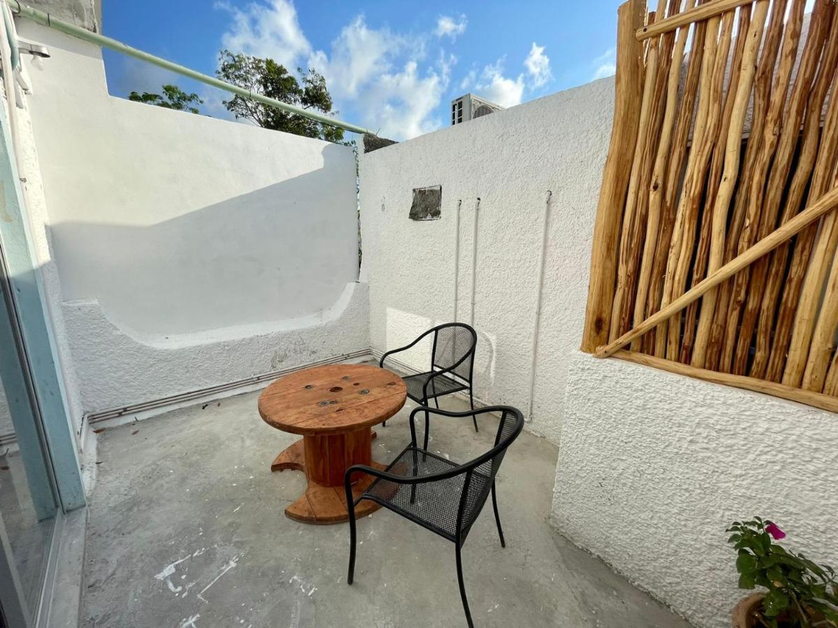 Mio Tulum Hotel Boutique 외부 사진 A small balcony